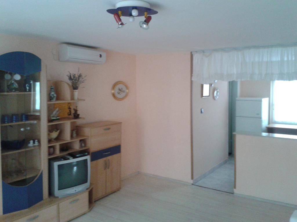 Apartmani Mira Vir Extérieur photo