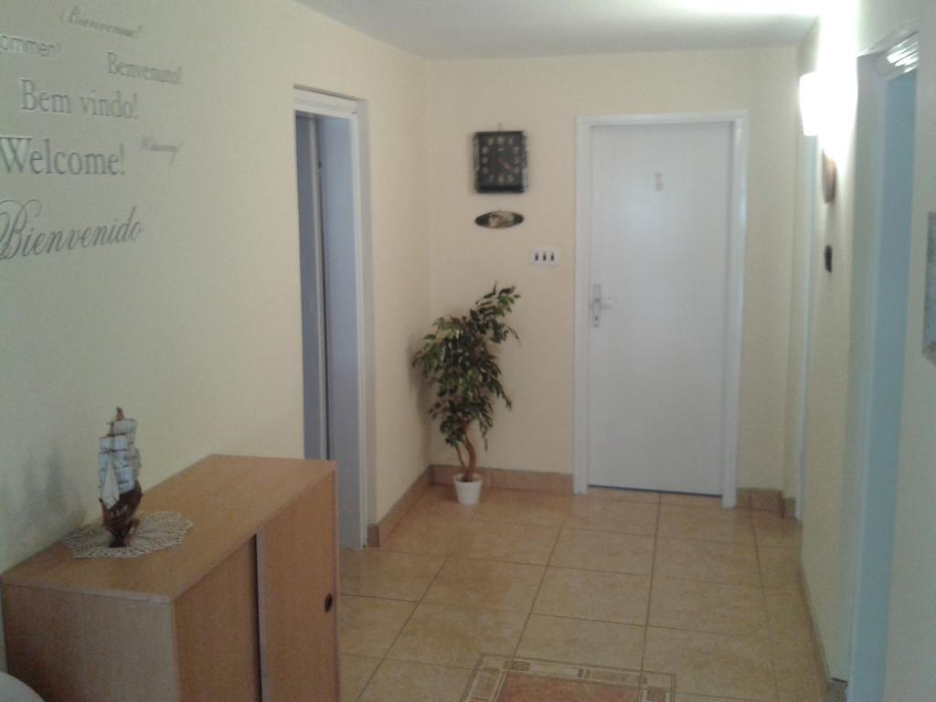 Apartmani Mira Vir Extérieur photo